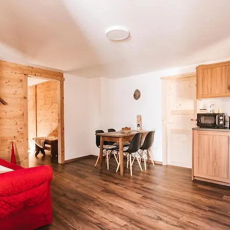 Lo Du Village Apartment *