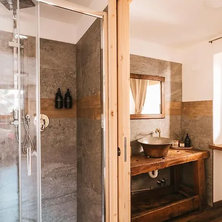 Lo Du Village Apartment *