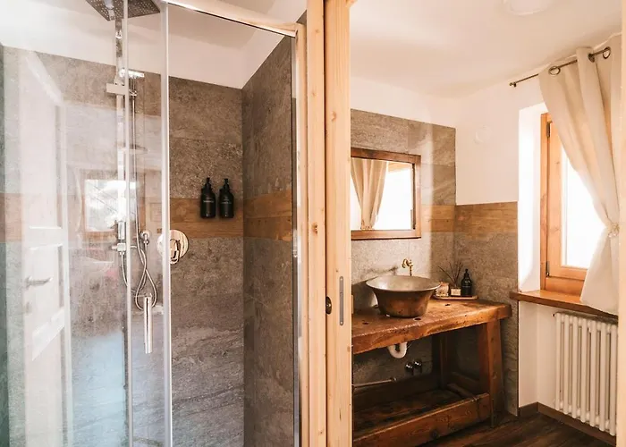 Lo Du Village شقة *